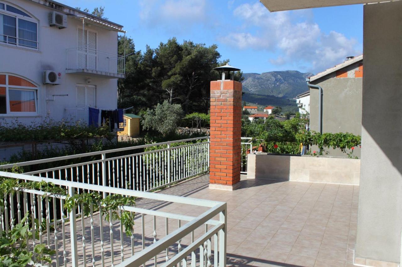 Apartments With A Parking Space Jelsa, Hvar - 8765 Jelsa  Exterior photo