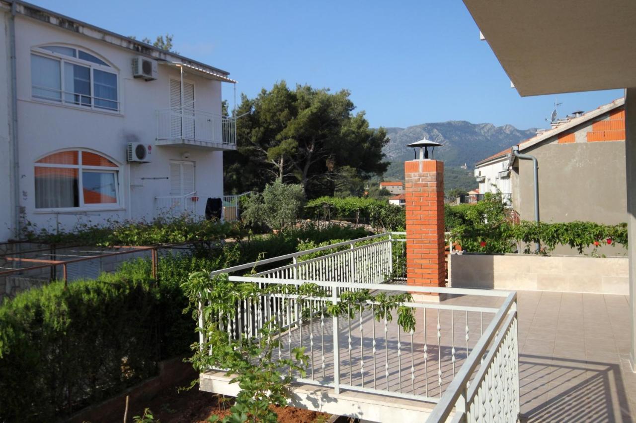 Apartments With A Parking Space Jelsa, Hvar - 8765 Jelsa  Exterior photo
