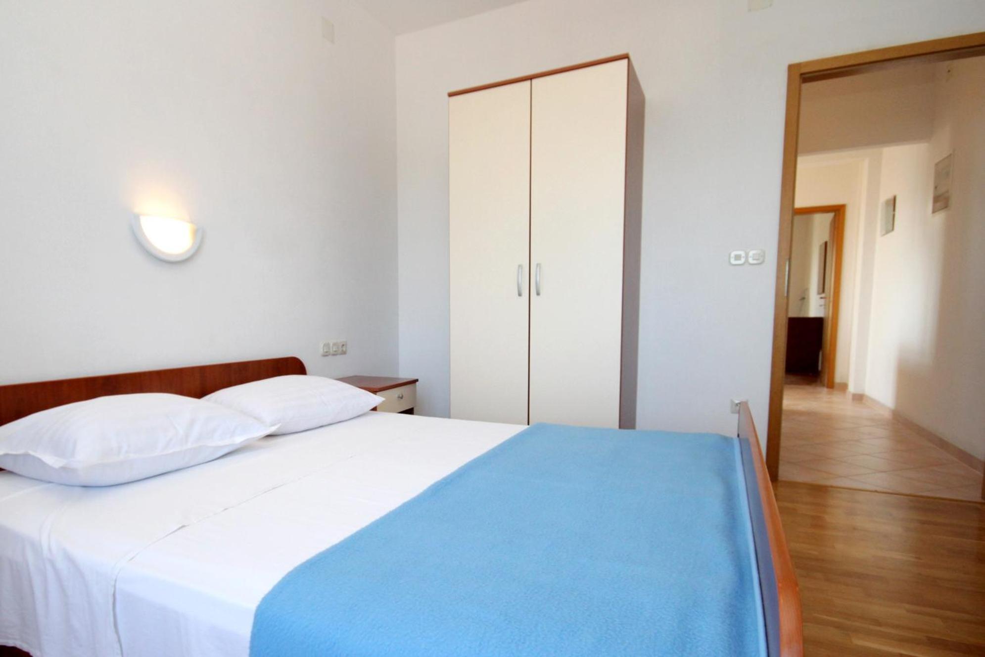 Apartments With A Parking Space Jelsa, Hvar - 8765 Jelsa  Room photo